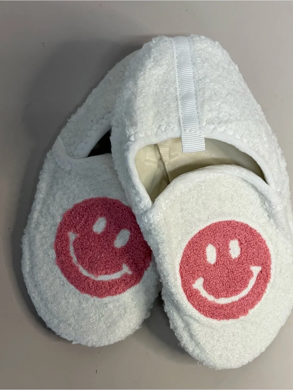 White Plush Smiley Face Slippers